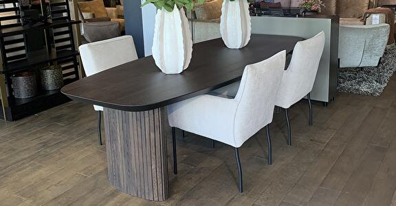 25% korting showroomtafel 